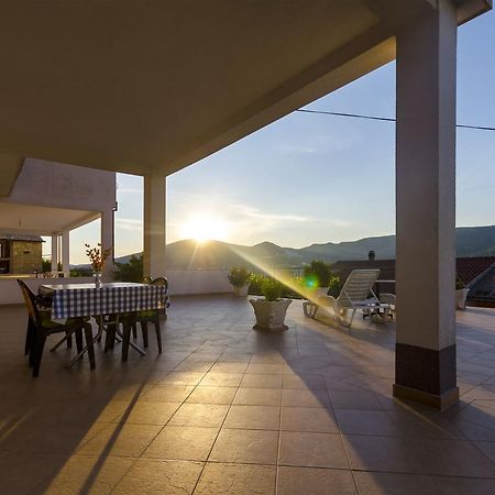 Apartment Marijana Trogir Bagian luar foto